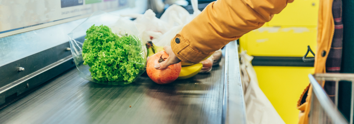 Food FSSC customer at payment counter 