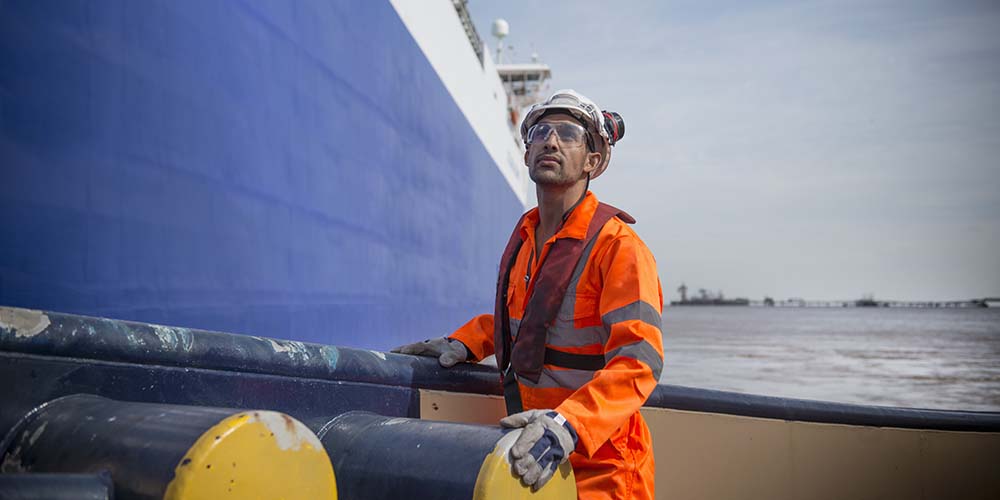 ShipManager Crewing - Ship crew management software from DNV GL